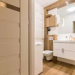 Sun House + Free Parking *