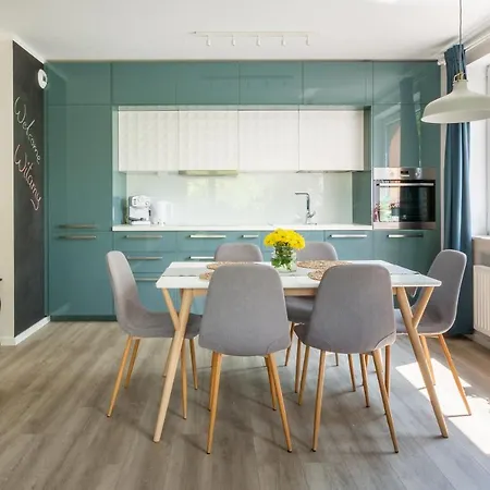 Sun House + Free Parking *