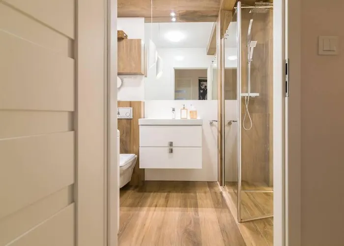 Sun House + Free Parking * Вроцлав