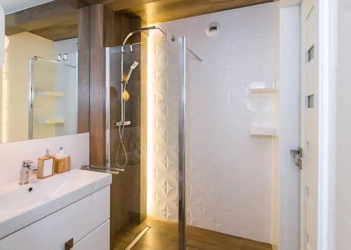 Апартаменты Sun House + Free Parking Вроцлав